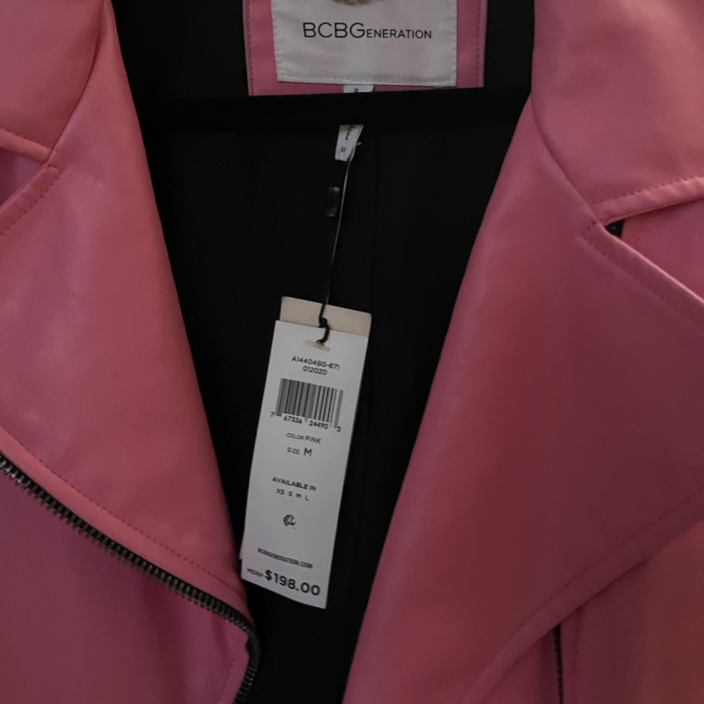 Pink is lovely for a lady - Picture 3 of 3